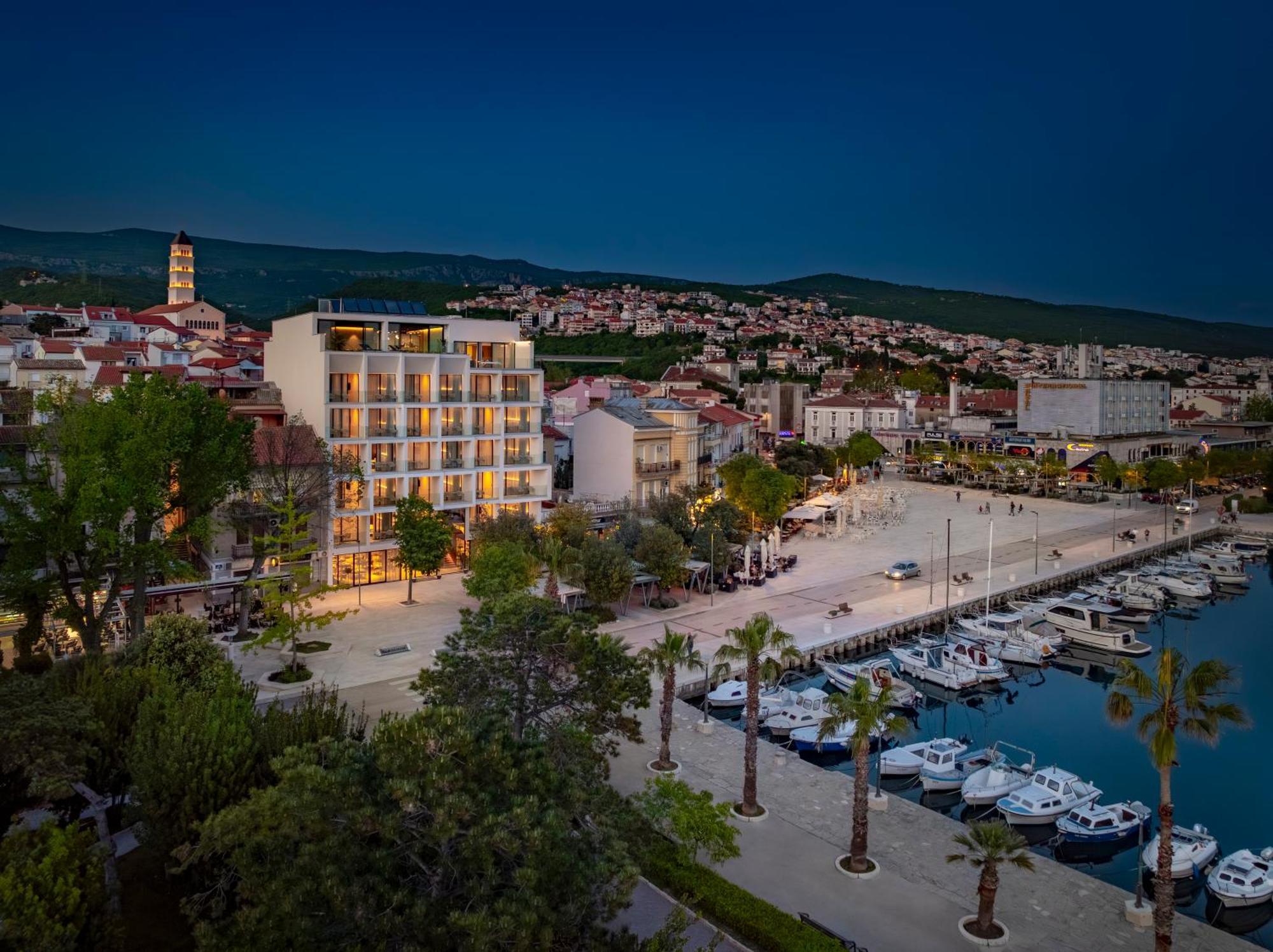 Aminess Younique Narrivi Hotel Crikvenica Luaran gambar